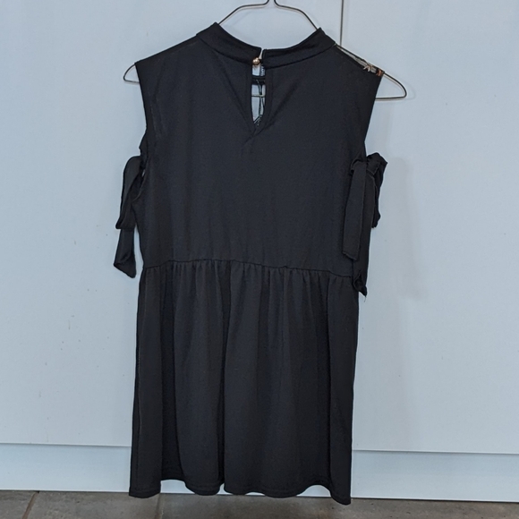 Zaful Mesh Embroidered Sleeveless Top Size XL Floral and Black - Picture 2 of 12